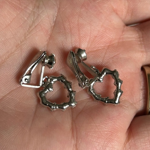 4/$100 David Boyd Elegant Silver AB boralis Heart Earrings 👰 - Picture 6 of 7